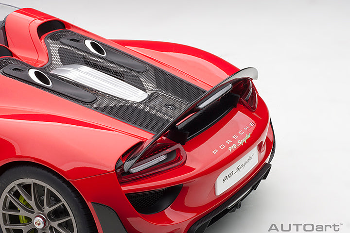AUTOart Porsche 918 Spyder Weissach Package Guards Red 1:12
