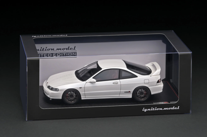 Ignition-Model Honda Integra DC2 Type R RHD Pearl White w/ Separate B18C Vtec Engine 1:18