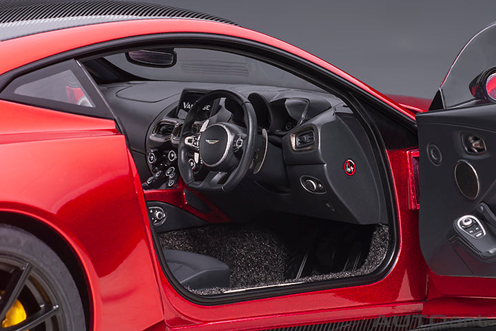 AUTOart 2019 Aston Martin Vantage Hyper Red w/ Carbon Roof 1:18