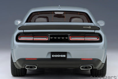 AUTOart 2022 Dodge Challenger R/T Scat Pack Widebody Smoke Show 1:18