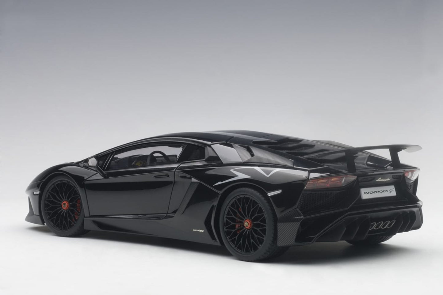 AUTOart 2015 Lamborghini Aventador LP750-4 SV Nero Aldebaran (Gloss Black)  1:18
