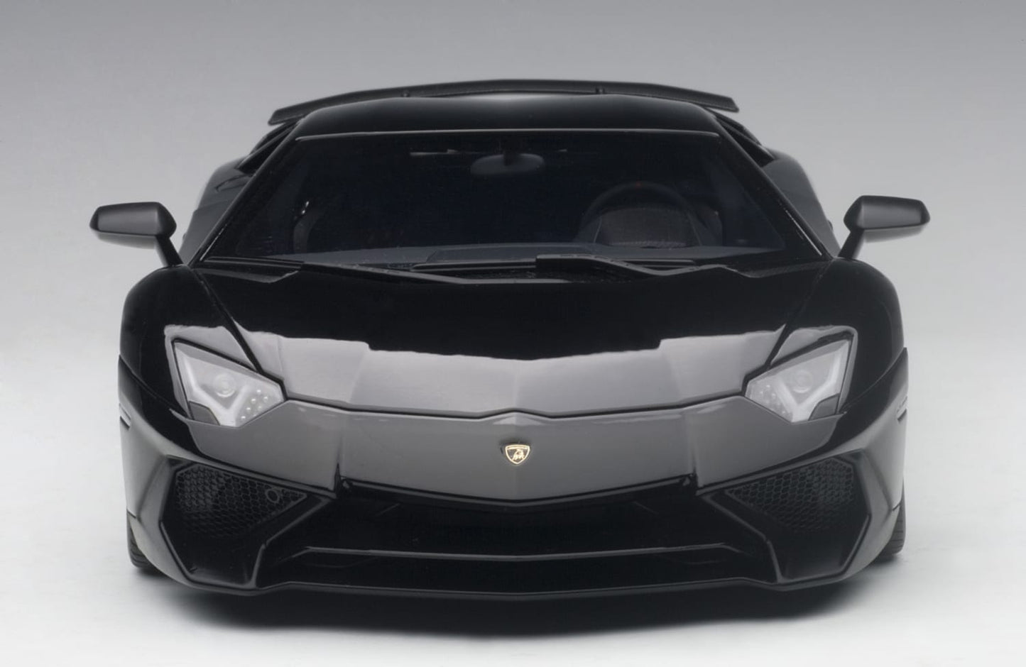 AUTOart 2015 Lamborghini Aventador LP750-4 SV Nero Aldebaran (Gloss Black)  1:18