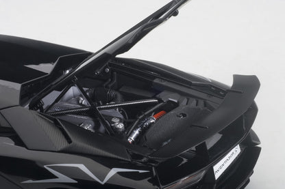 AUTOart 2015 Lamborghini Aventador LP750-4 SV Nero Aldebaran (Gloss Black)  1:18