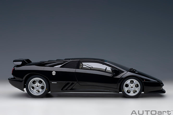 AUTOart 1995 Lamborghini Diablo SE30 Deep Black Metallic 1:18