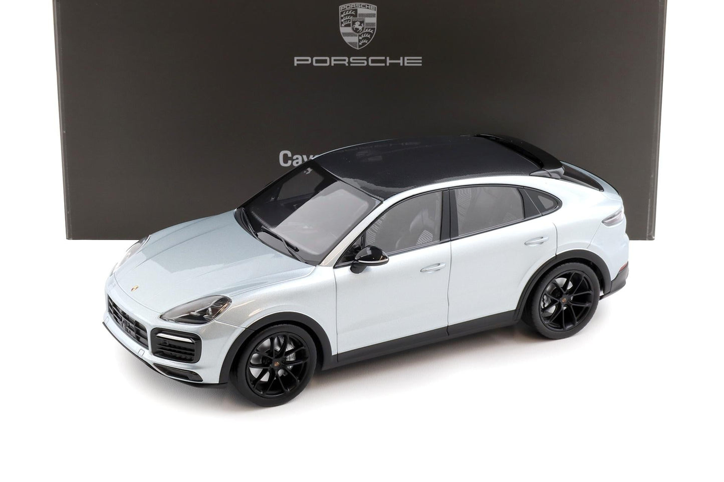 Norev 2019 Porsche Cayenne S Coupe Silver DEALER EDITION 1:18