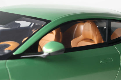 GT Spirit 2023 Aston Martin DB12 Vantage Green 1:18