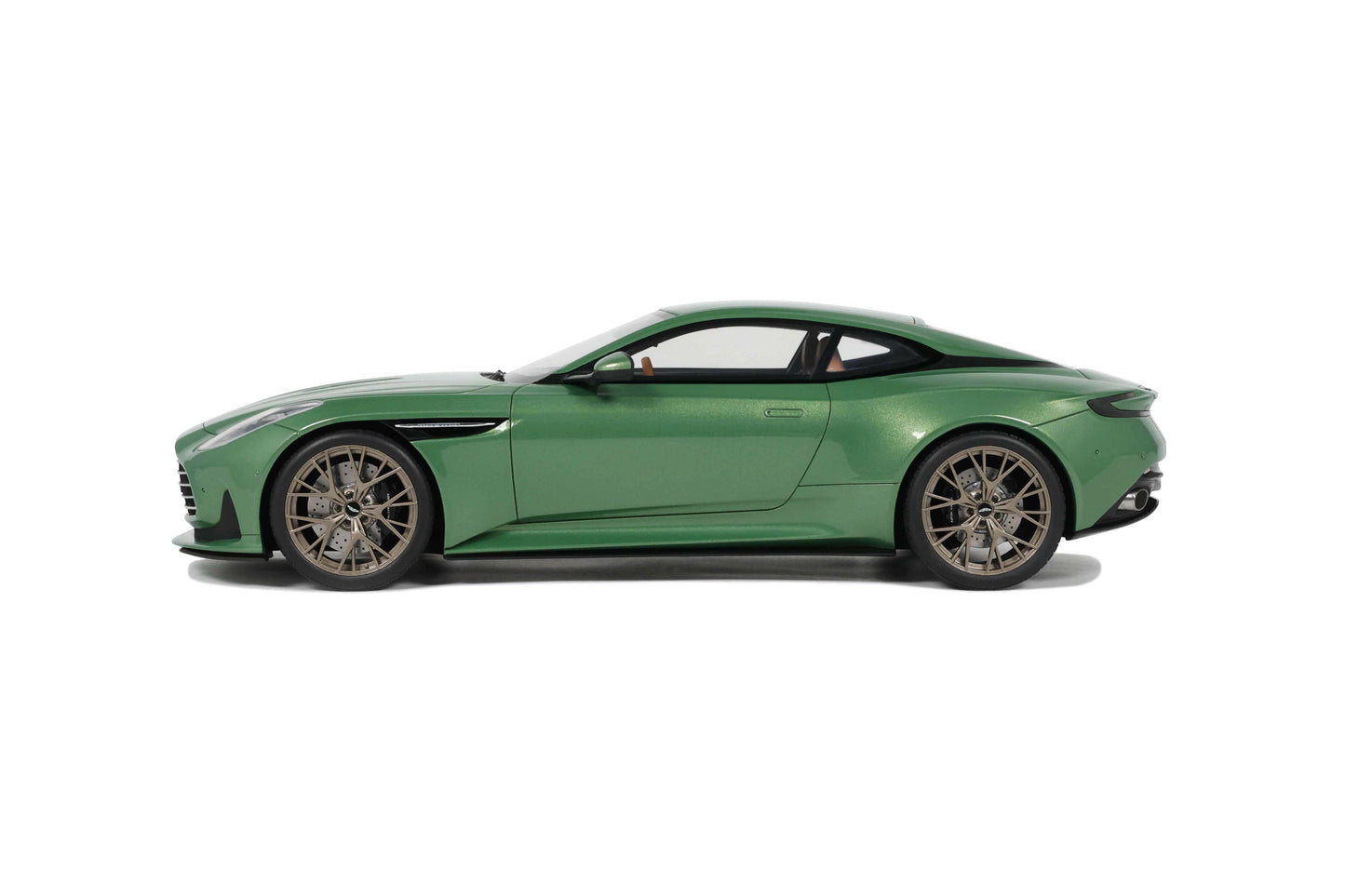GT Spirit 2023 Aston Martin DB12 Vantage Green 1:18