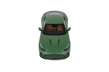 GT Spirit 2023 Aston Martin DB12 Vantage Green 1:18