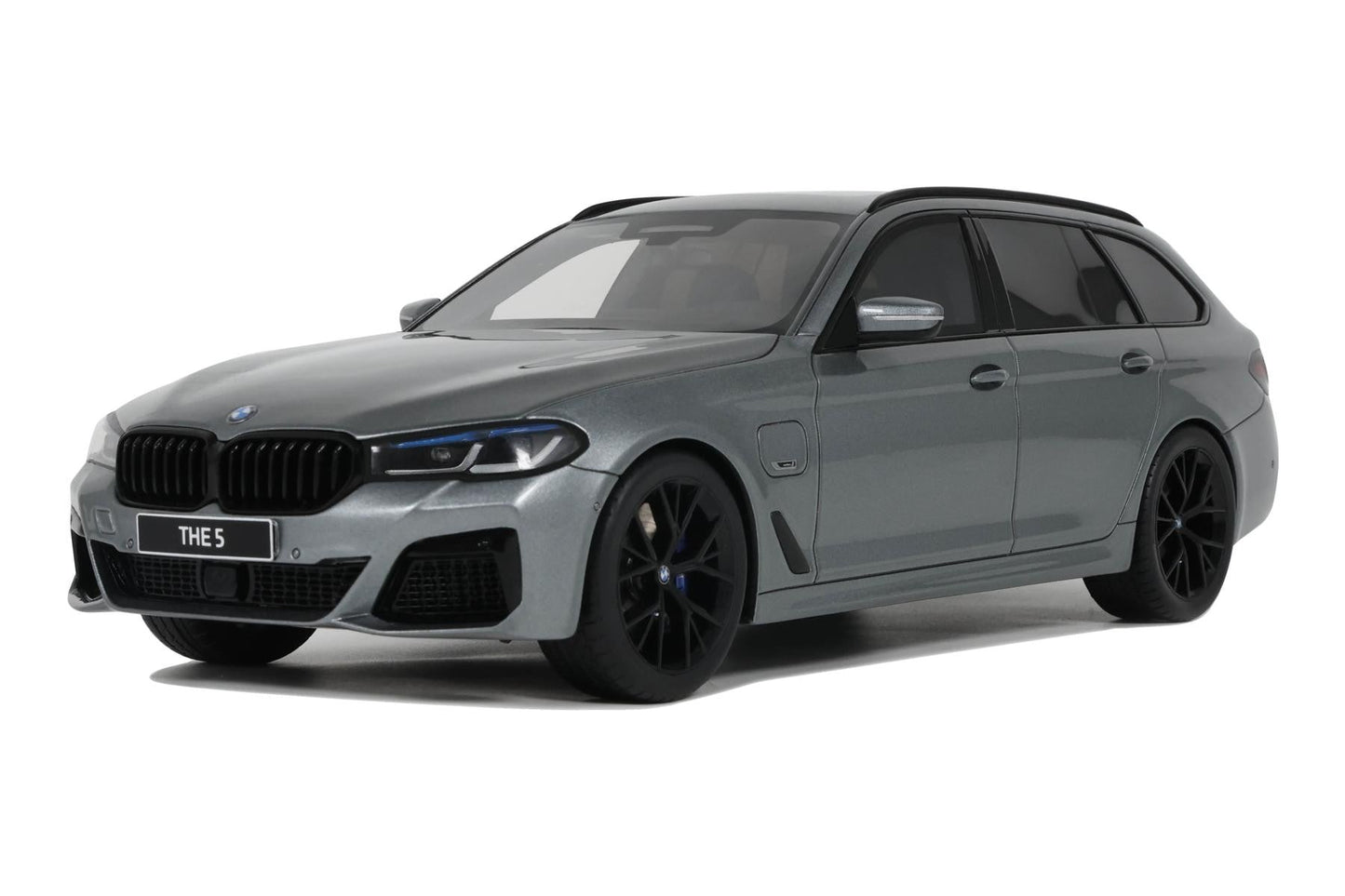 GT Spirit 2023 BMW 530E (G60) Xdrive M Sport Touring Wagon Grey Metallic 1:18