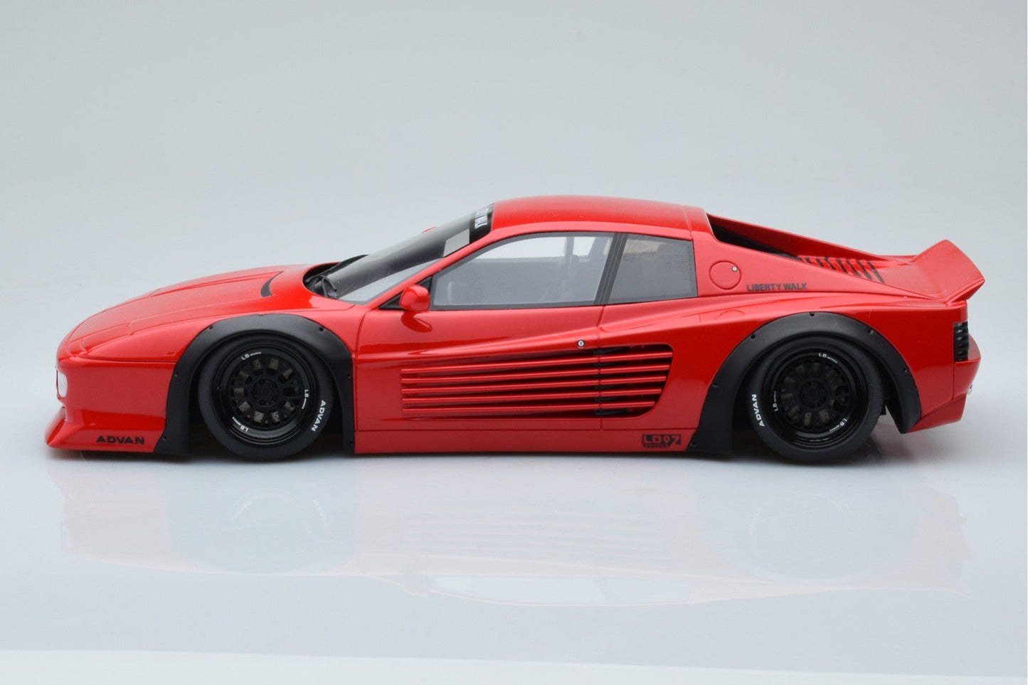 GT Spirit Ferrari 512 TR Testarossa LBWK Liberty Walk Rosso Corsa 1:18 Resin