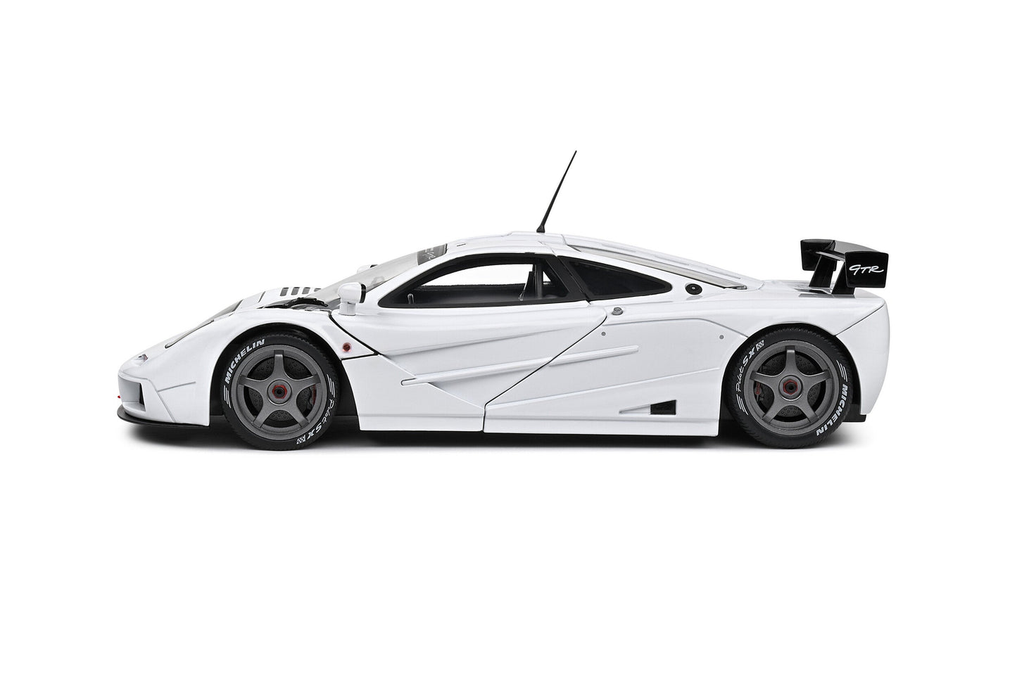 Solido 1996 Mclaren F1 GTR Short Tail White 1:18
